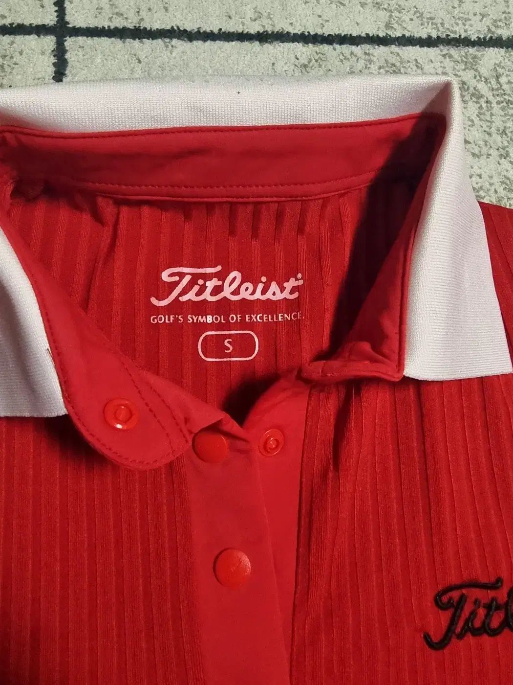 25年製 Titleist(タイトリスト) 半袖 カラーTシャツ レッド ゴルフ サイズ S