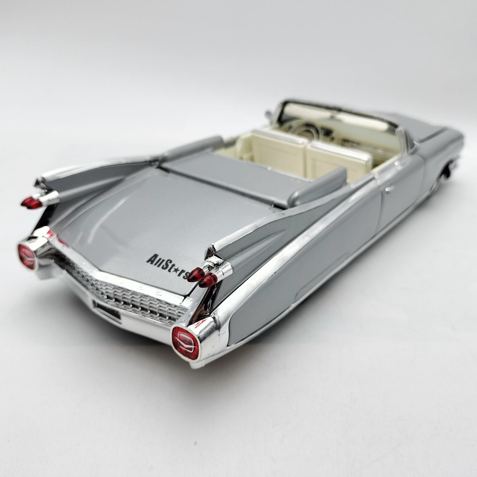 1959 キャデラック エルドラド ビアリッツ1/18 マイスト ダイキャスト 