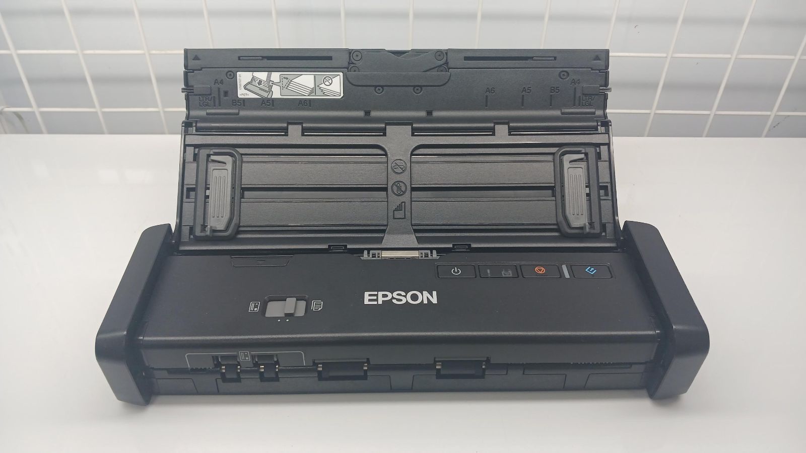 EPSON DS-310 A4両面Wi-Fiスキャナー中古 - メルカリ
