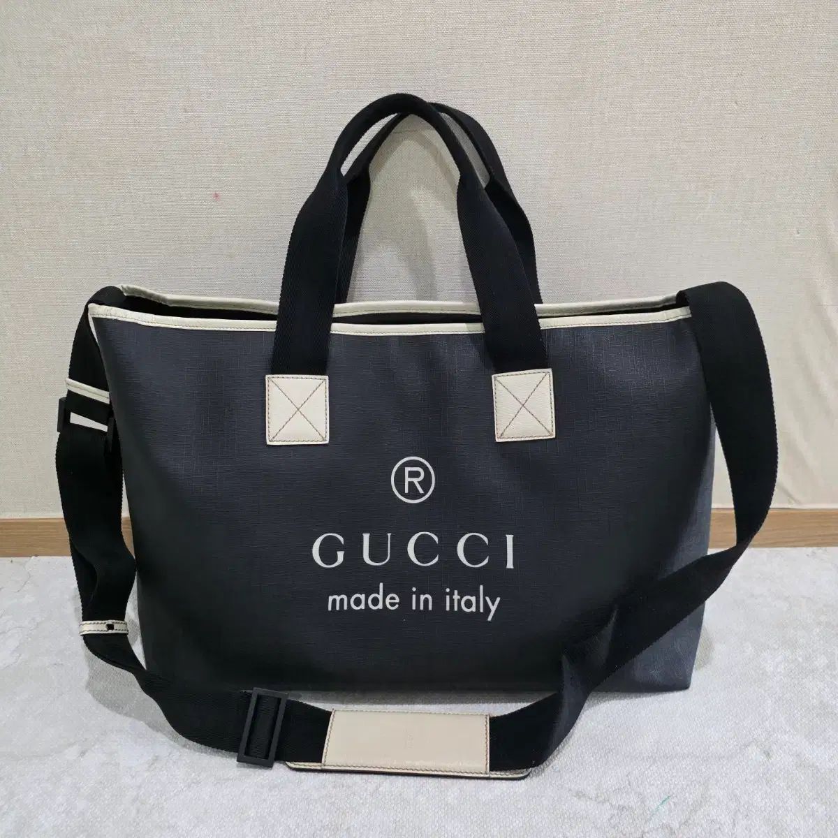 グッチ 正規品 ロゴ ショッパー クロスバッグ