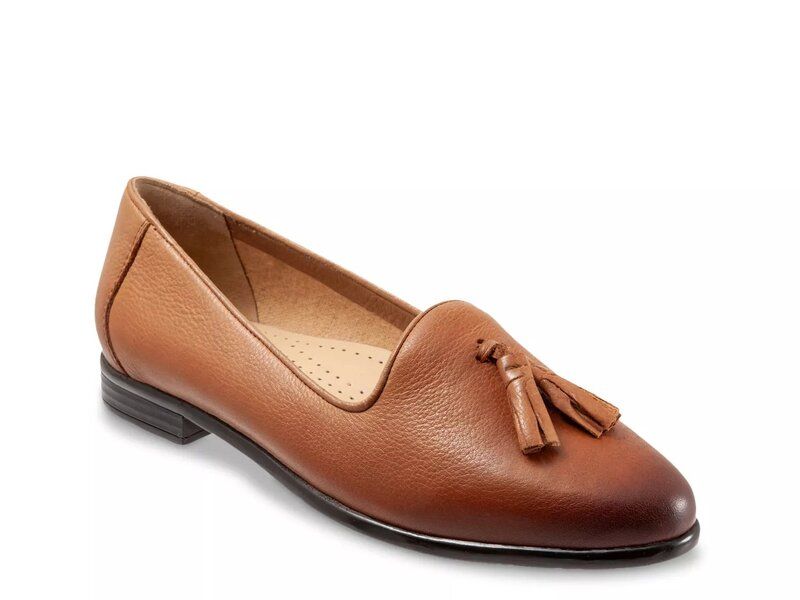 トロッターズ レディース シューズ スリッポン・ローファー Trotters Liz Loafer Brown ブラウン
