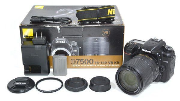 元箱付 Nikon ニコン D7500 18-140 VR レンズキット デジタル一眼レフカメラ 美品