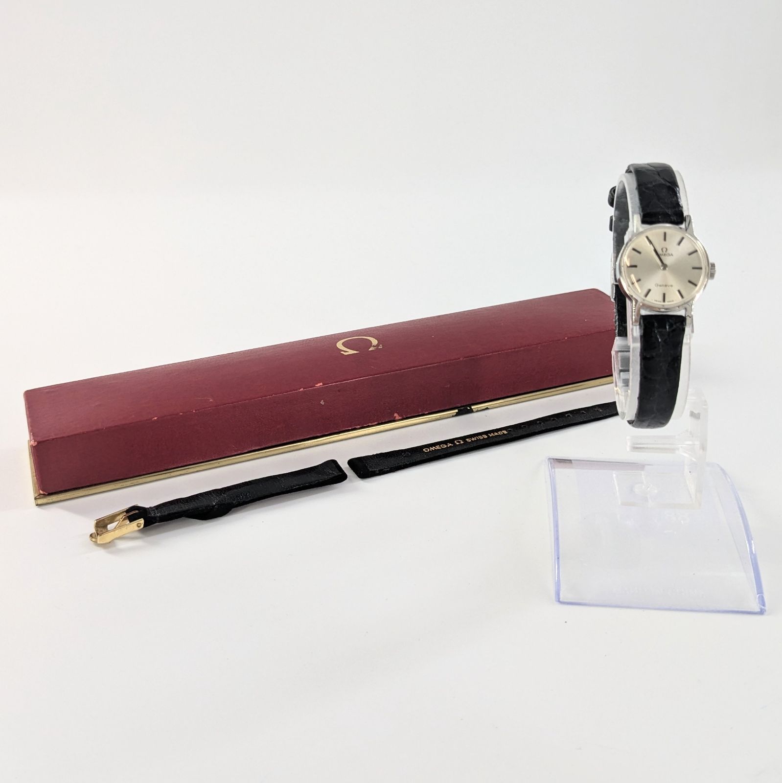 OMEGA オメガ Geneve ジュネーブ レザー/手巻き シルバー文字盤