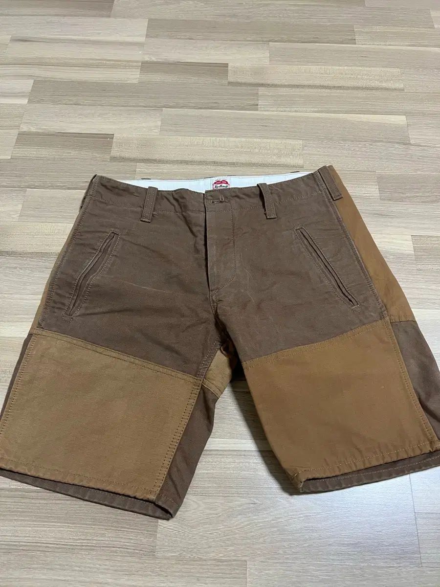 Carhartt ダブルニー ハーフパンツ
