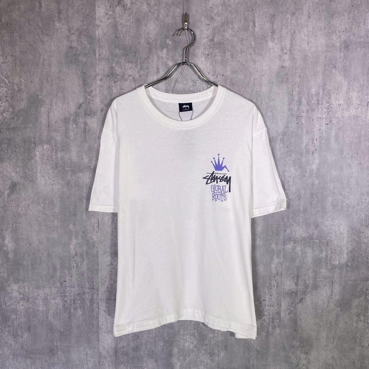 『STUSSY』ステューシー (L) グローバルルーツプリントTシャツ メンズ 『STUSSY』ステューシー (L) グローバルルーツプリントTシャツ メンズ
