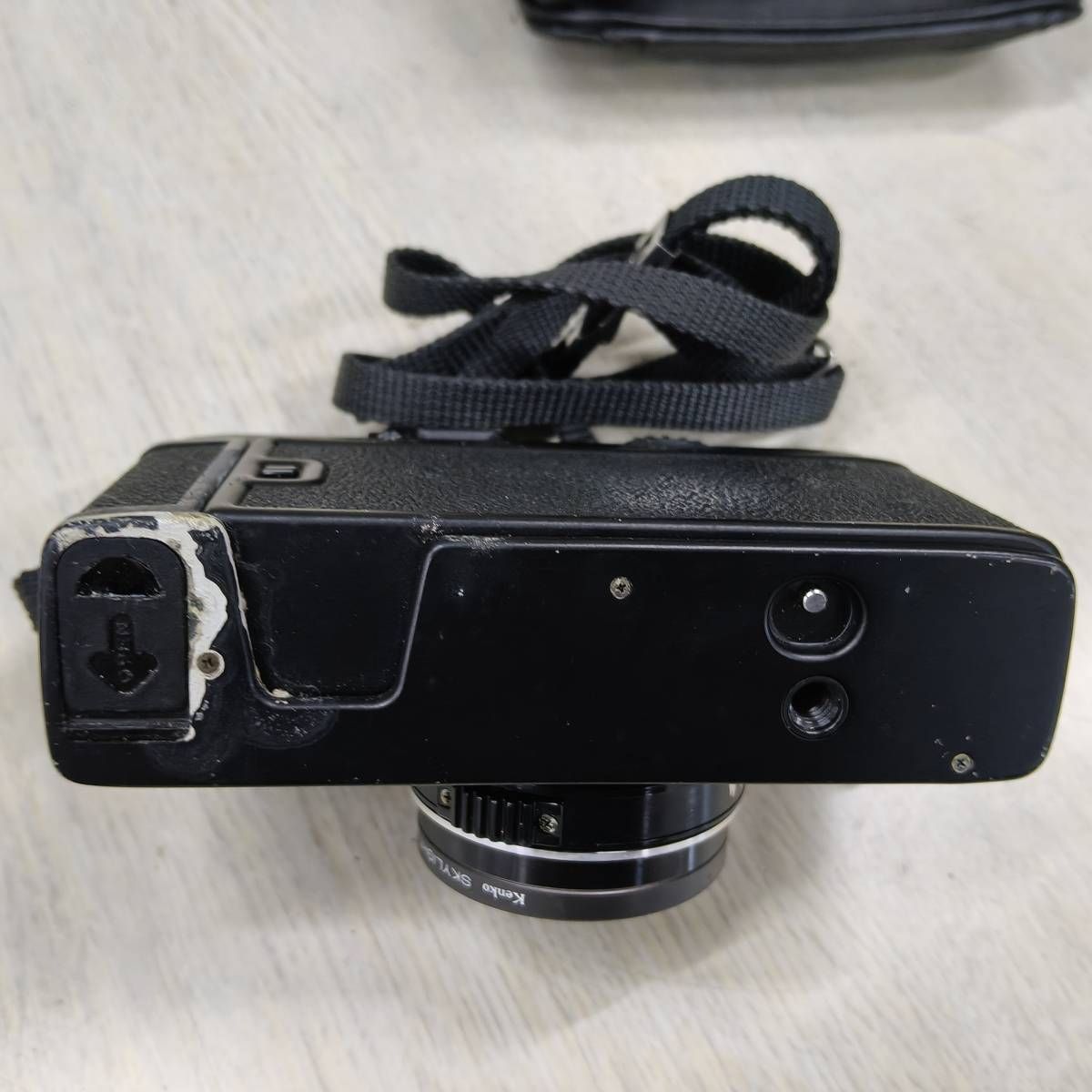 ジャンク】Konica C35 EF フィルムカメラ ケース・ストラップ付き