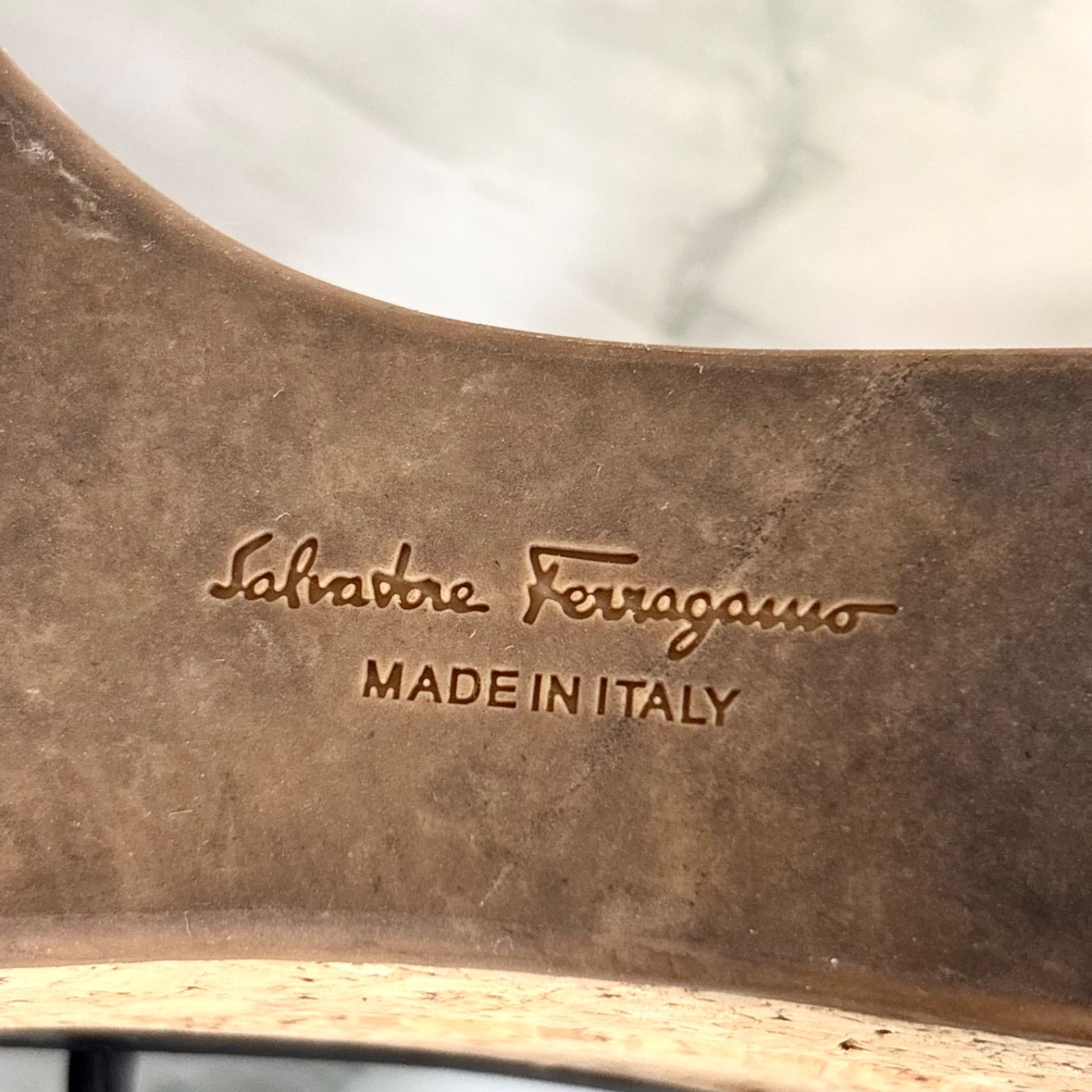美品】サルヴァトーレフェラガモ Salvatore Ferragamo サンダル 