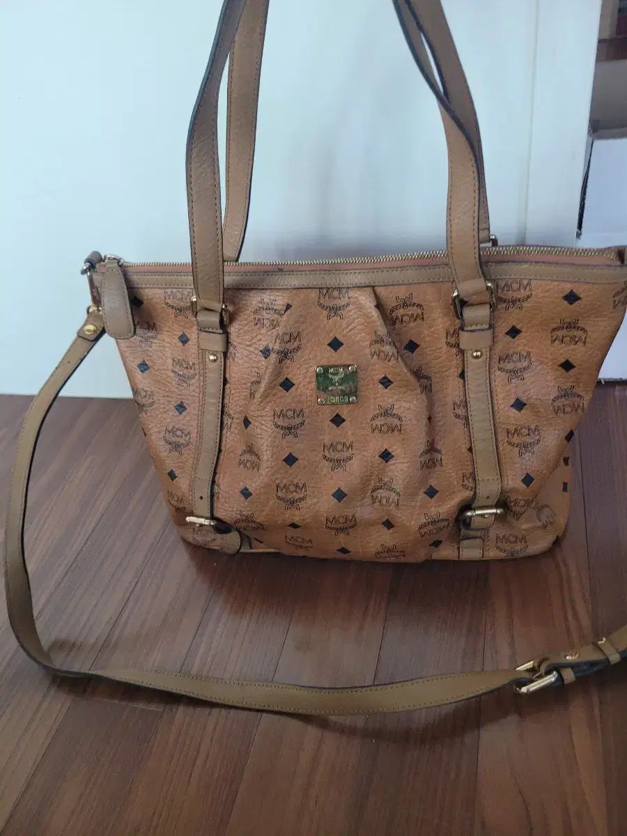 MCM ヴィセトス トートバッグ ブラウン
