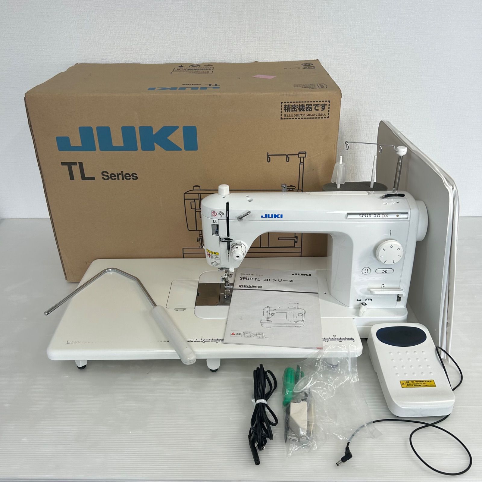 ☆JUKI ジューキ ミシン 職業用ミシン 工業用ミシン ☆TL-30DX SPUR シュプール 箱 説明書 付属品付き ②
