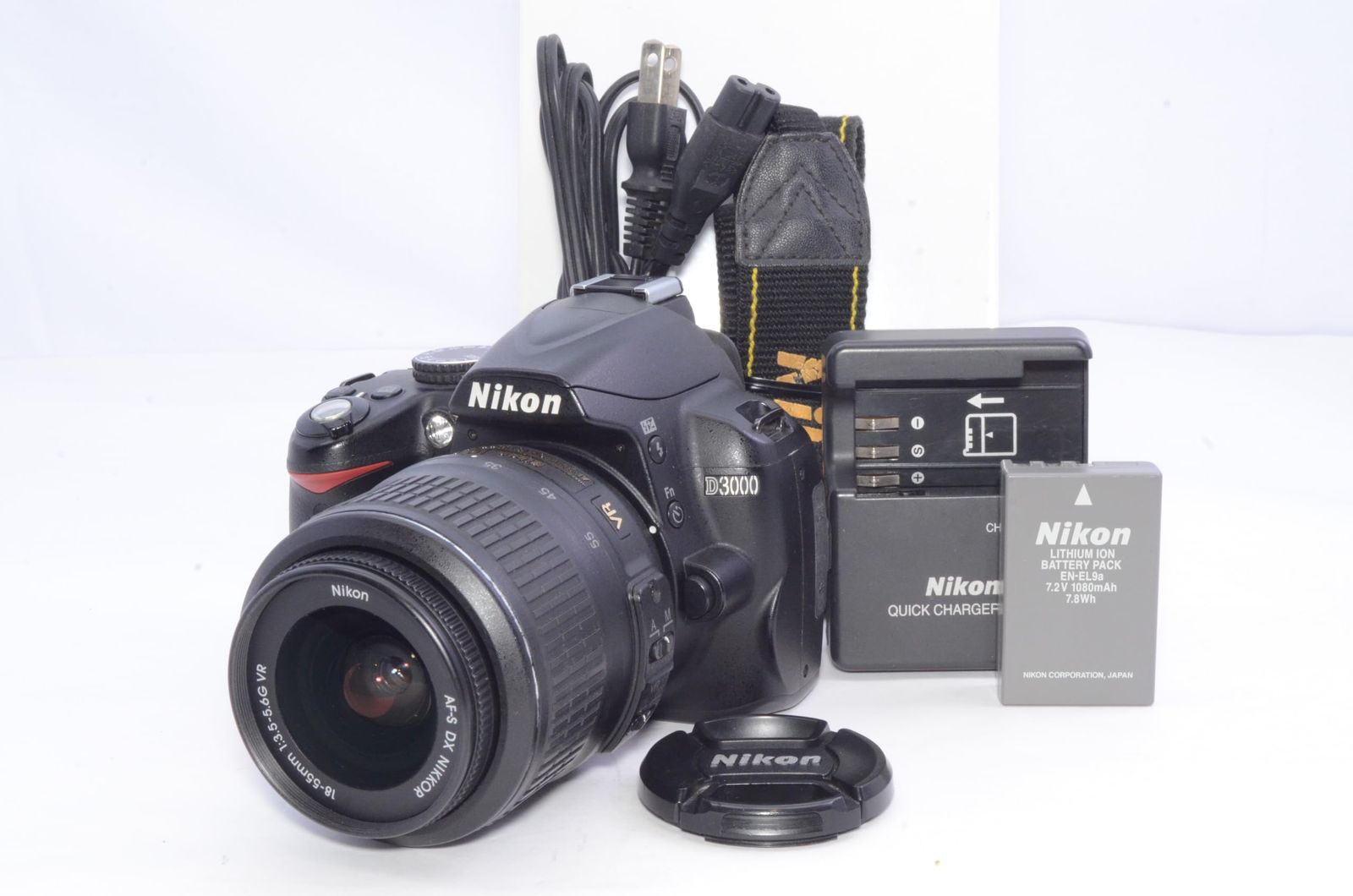 Nikon D3000 レンズキット 動作確認済み 実用良好 付属品あり デジタル