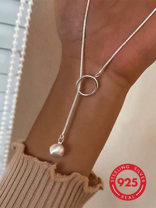ジュエリー レディース ネックレス ペンダントネックレス 1個 ファッショナブルで優雅な925スターリングシルバー マット ジオメトリック ラウンド ペンダントネックレス、女性に適しています、バカンス、パーティー、デイリーウェアに適しています