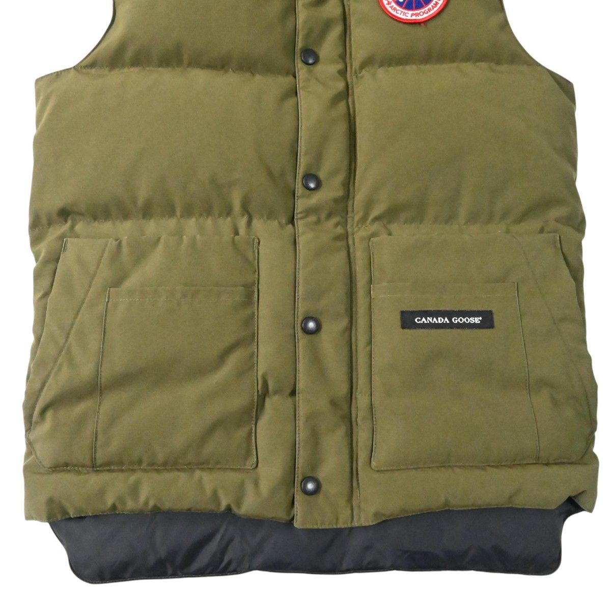   カナダグース ダウンベスト オリーブ カーキ CANADA GOOSE カナダグース ダウンベスト XS カーキ K2606-k100 - メルカリ