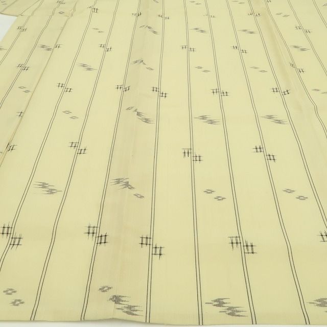 新品・夏琉球絣】紗紬 壁上布 夏着物 正絹 仕付け糸付 tomihisa“貴女が