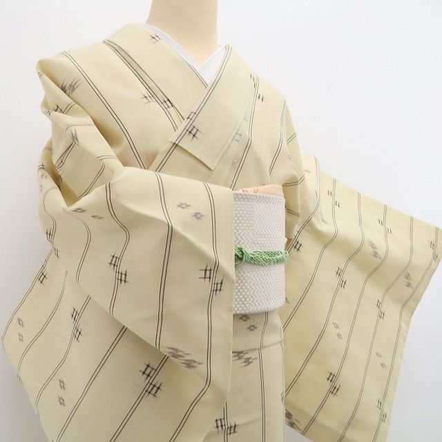 新品・夏琉球絣】紗紬 壁上布 夏着物 正絹 仕付け糸付 tomihisa“貴女が