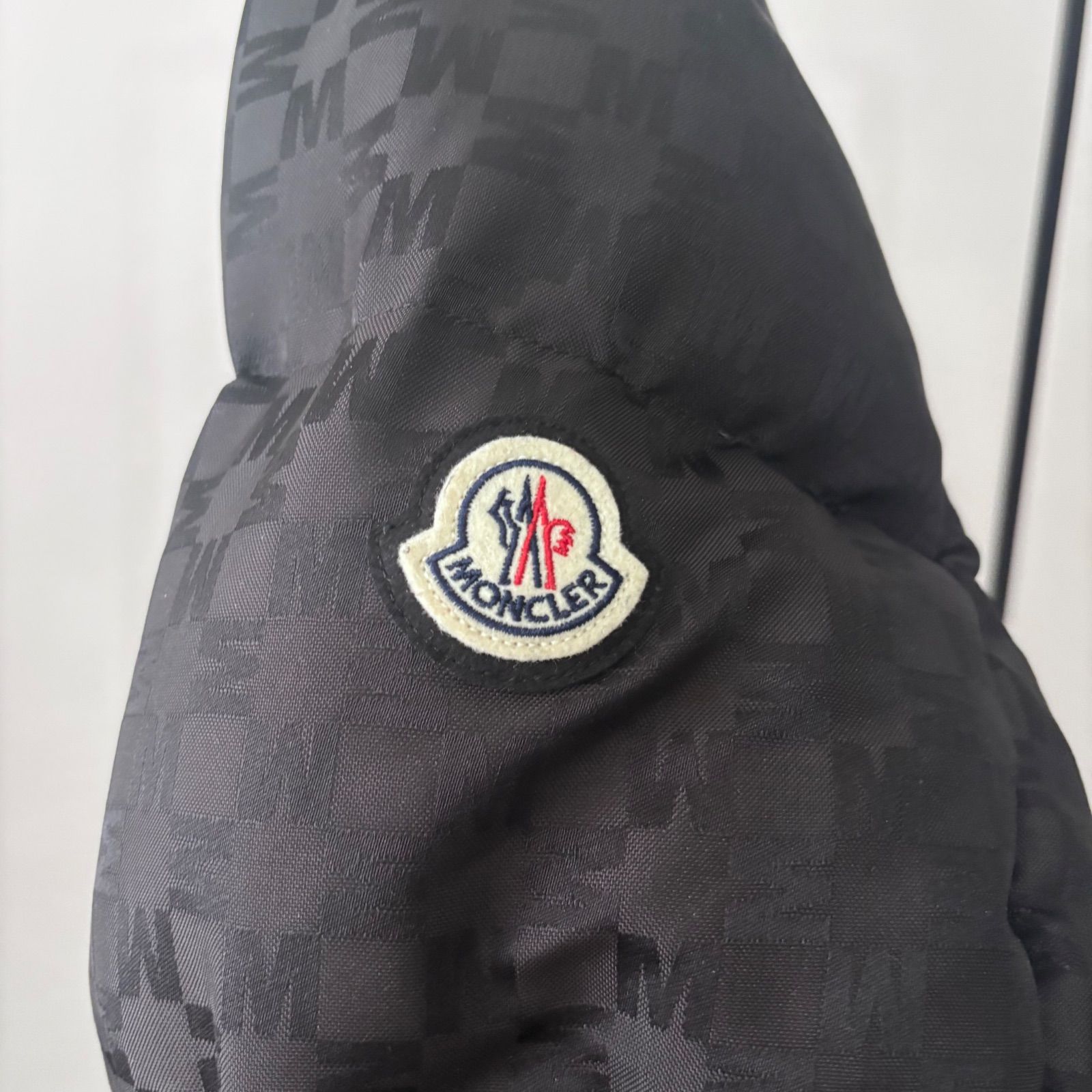 22AW モンクレール☆モノグラム☆ダウン ジャケット☆MONCLER☆ - メルカリ