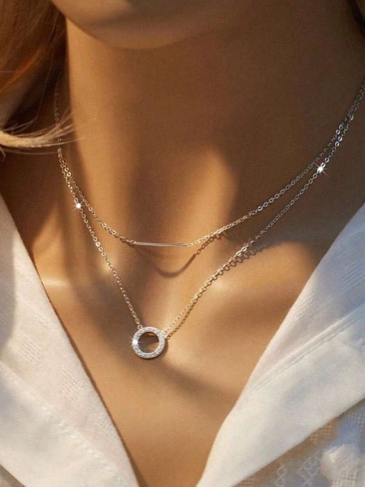ジュエリー レディース ネックレス ペンダントネックレス 1個 S925スターリングシルバー ミニマリスト ジオメトリック サークルペンダントネックレス レディース、重ね付け可、 シック デザイン、軽量 高級 多用途ジュエリー デイリーカジュアル&仕事着