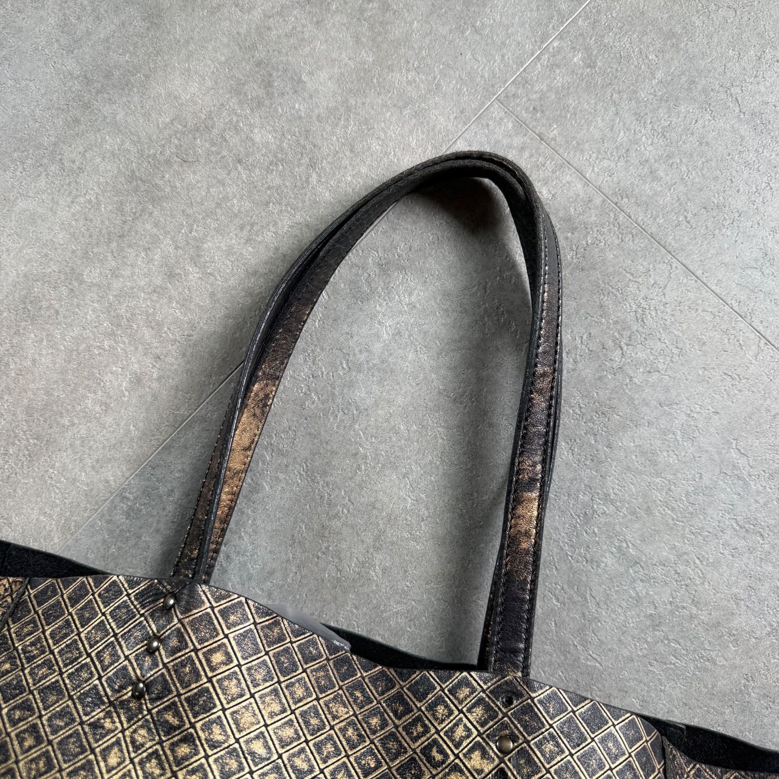 BOTTEGA VENETA ボッテガヴェネタ トートバッグ イントレッチオ