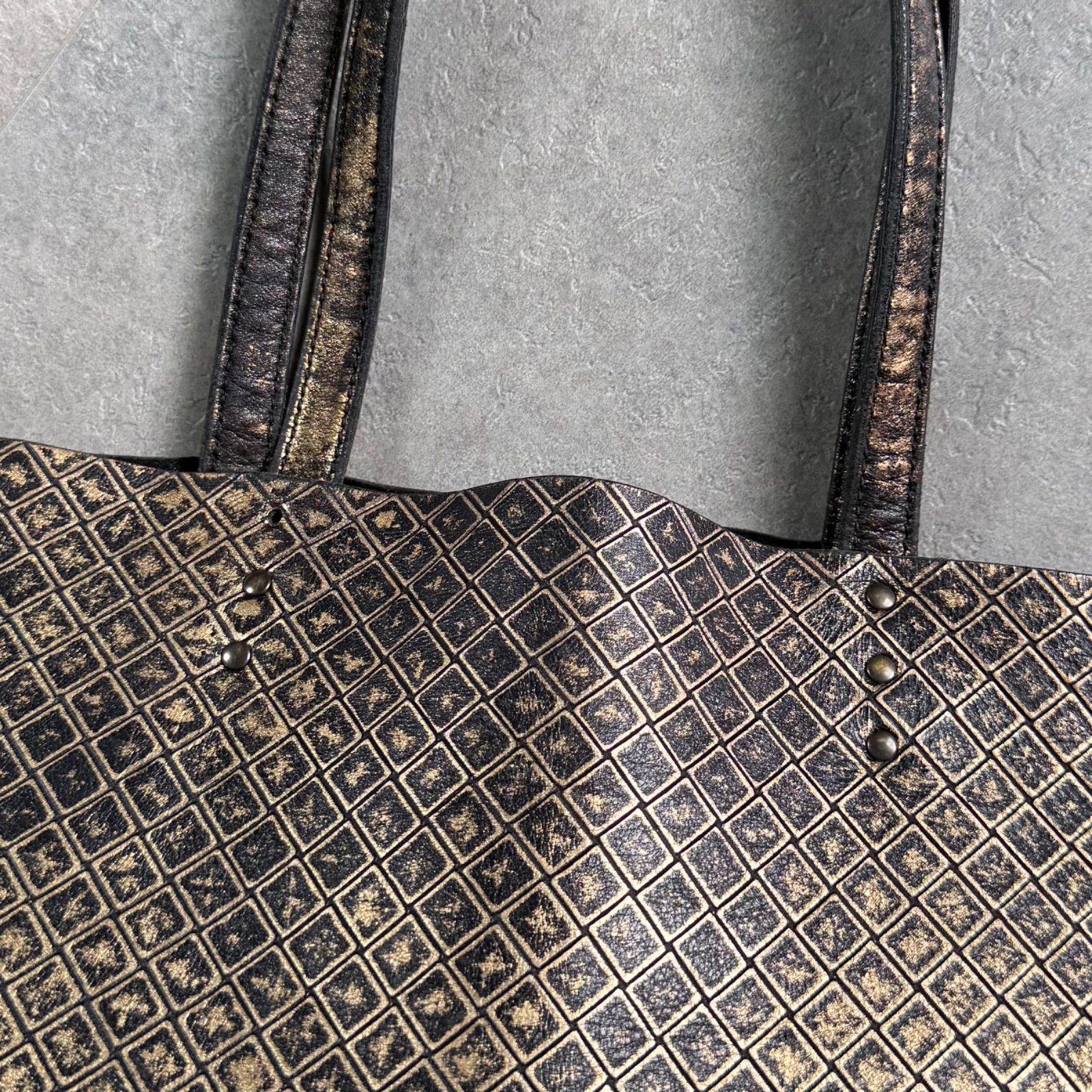 BOTTEGA VENETA ボッテガヴェネタ トートバッグ イントレッチオ