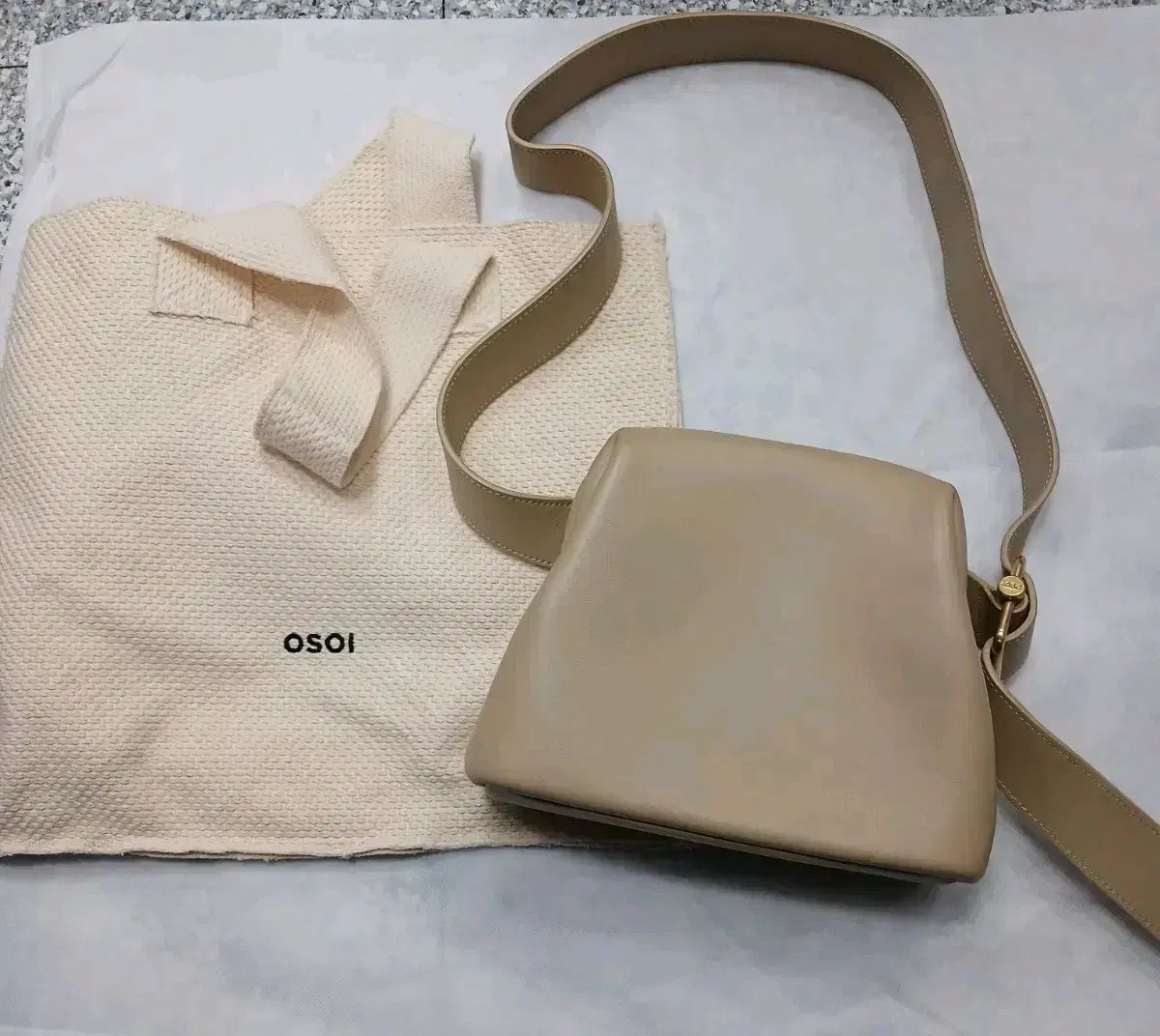 OSOI オソイ トートバッグ ショルダーバッグ ベージュ