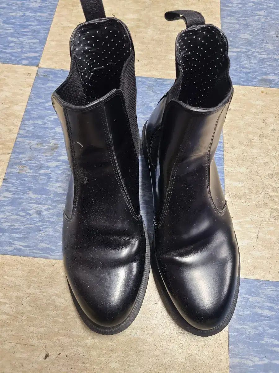 DR. MARTENS ドクターマーチン チェルシーブーツ 41