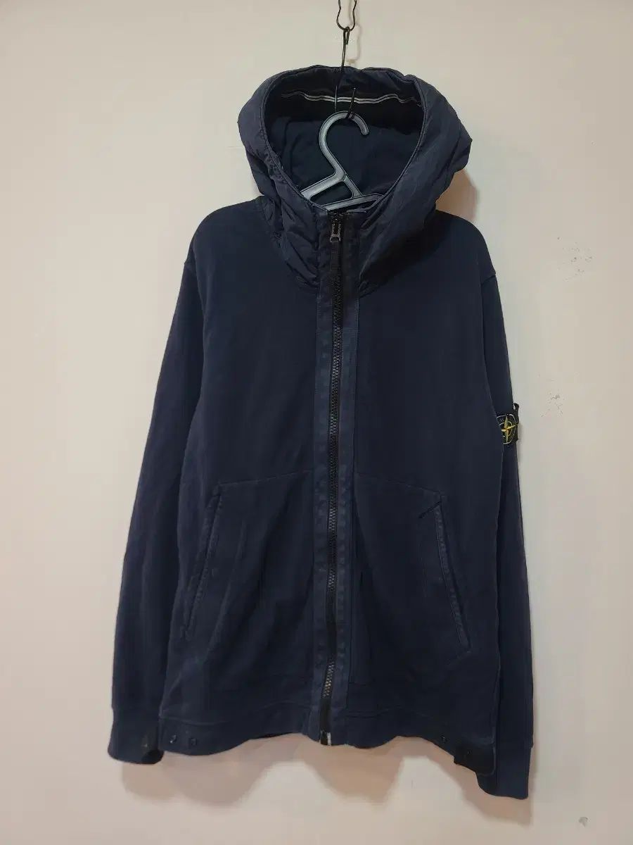 正規品) STONE ISLAND ストーンアイランド ネイビー フードジップアップ XL