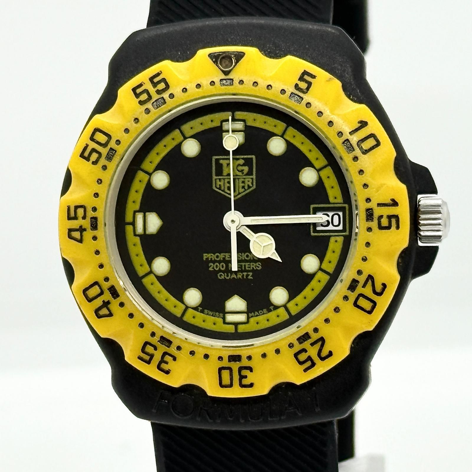 稼働TAG Heuer タグホイヤー フォーミュラ1 380.513/1 腕時計 TAG HEUER タグホイヤー フォーミュラ1 プロフェッショナル200m