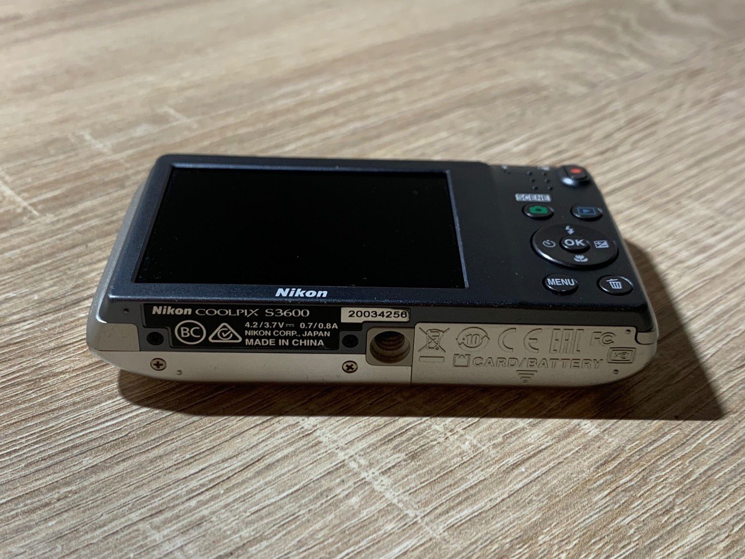 1633 Nikon COOLPIX S3600 シルバー ジャンク品【ネ】 - メルカリ