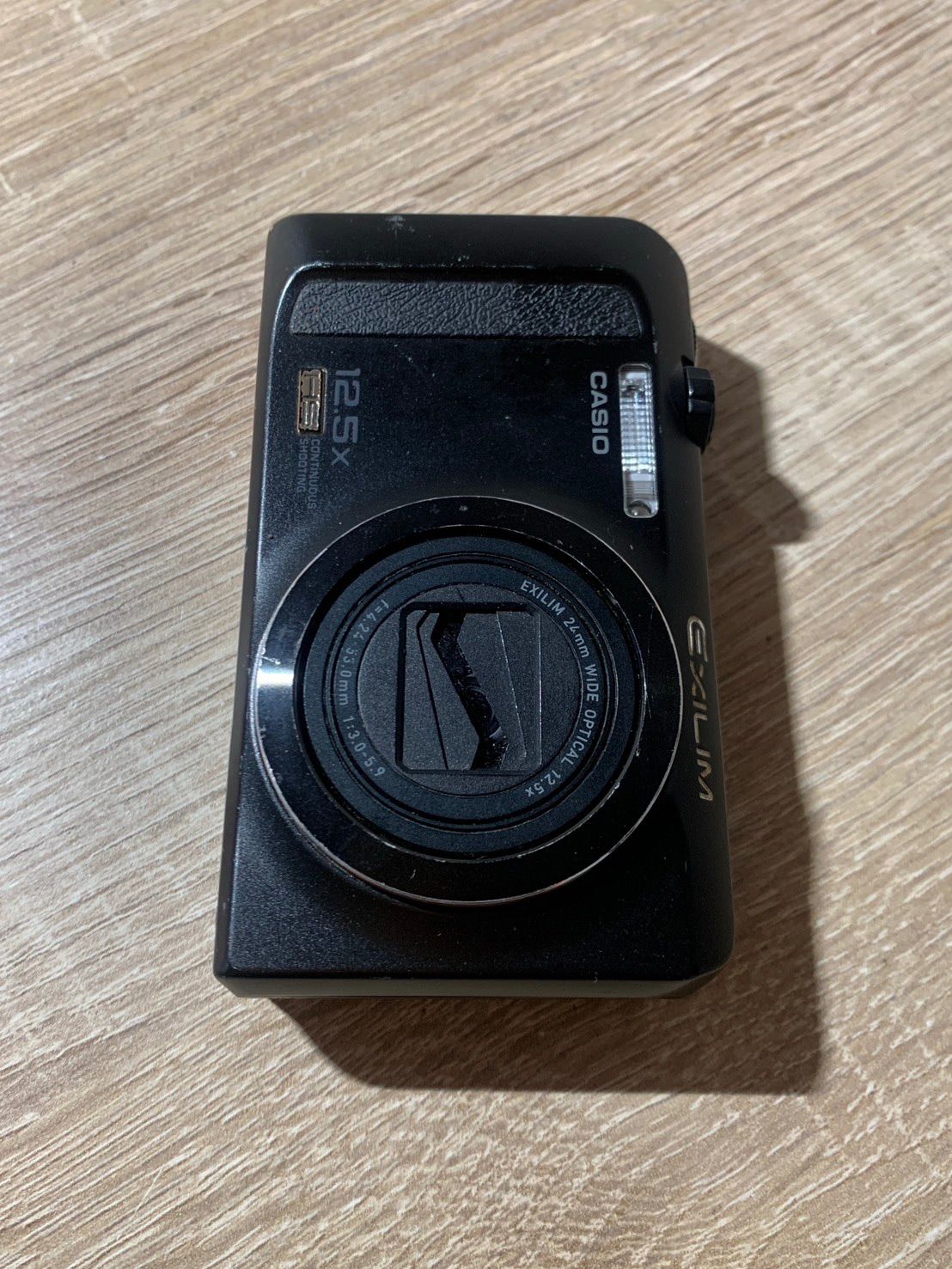 1561 Casio EXILIM EX-ZR200 ブラック ジャンク品 デジカメ【ネ