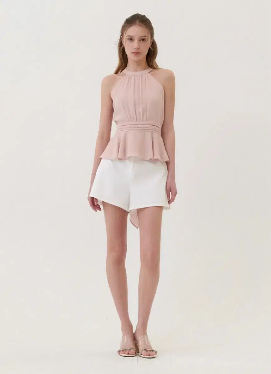 タグ付き新品 GRACE U bessie shorts (White)