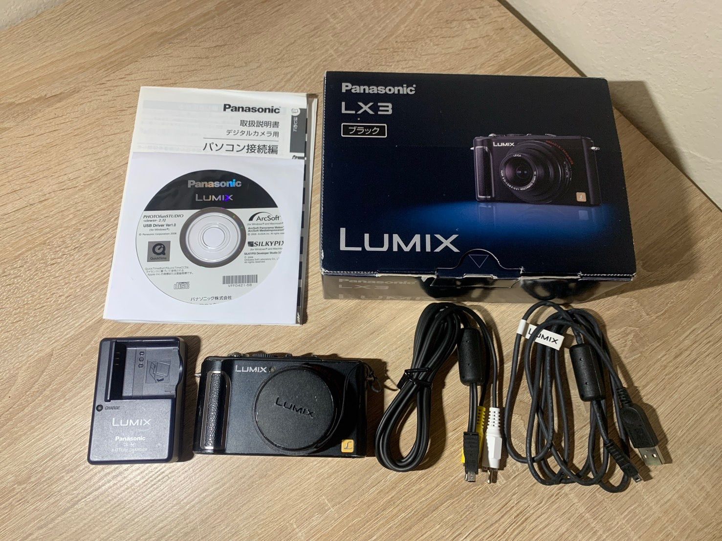 1559 Panasonic Lumix DMC-LX3 ブラック 動作確認済み【宅】