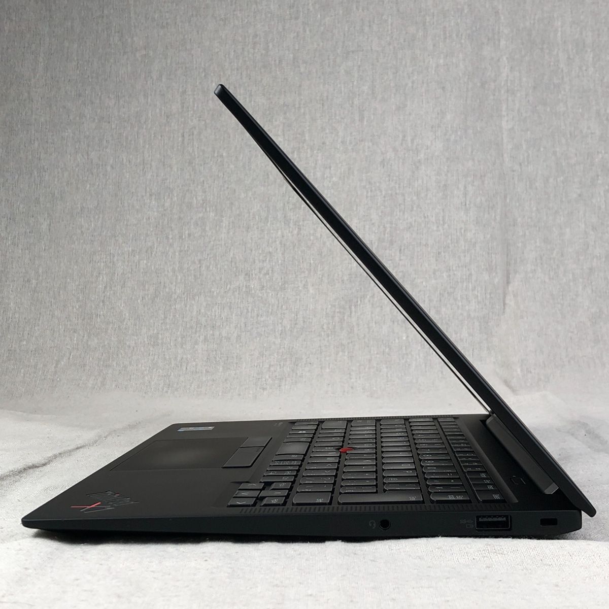 Lenovo ThinkPad X1 Carbon Gen9 i7 16GB 512GB 中古 - メルカリ