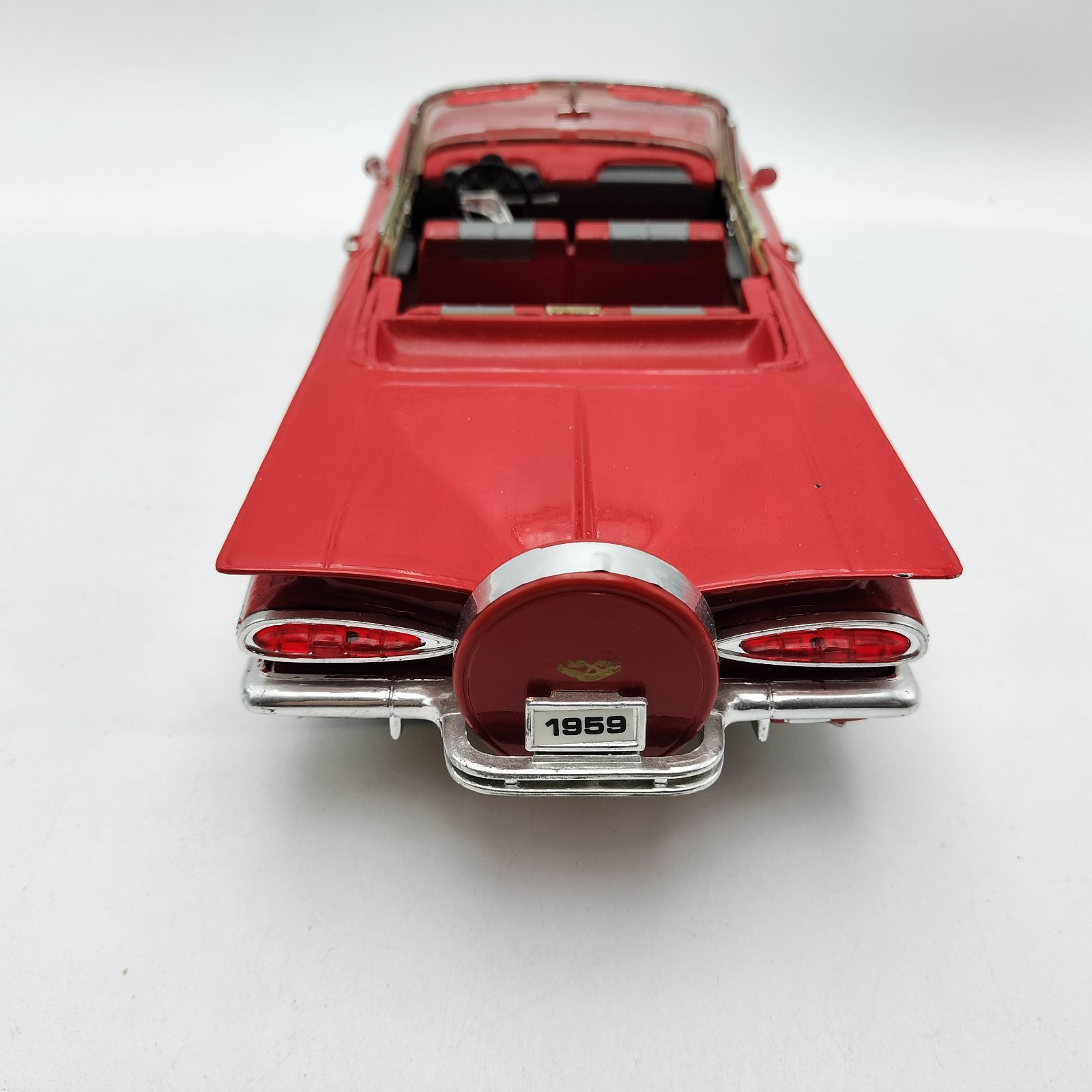 1959 シボレー インパラ コンバーチブル レッド 1/18 ロードタフ ダイ