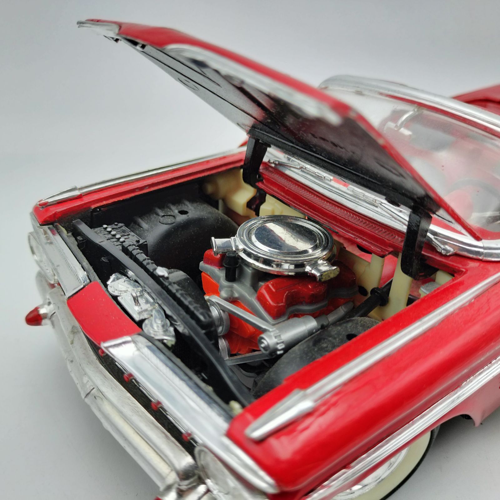 1959 シボレー インパラ コンバーチブル レッド 1/18 ロードタフ ダイ