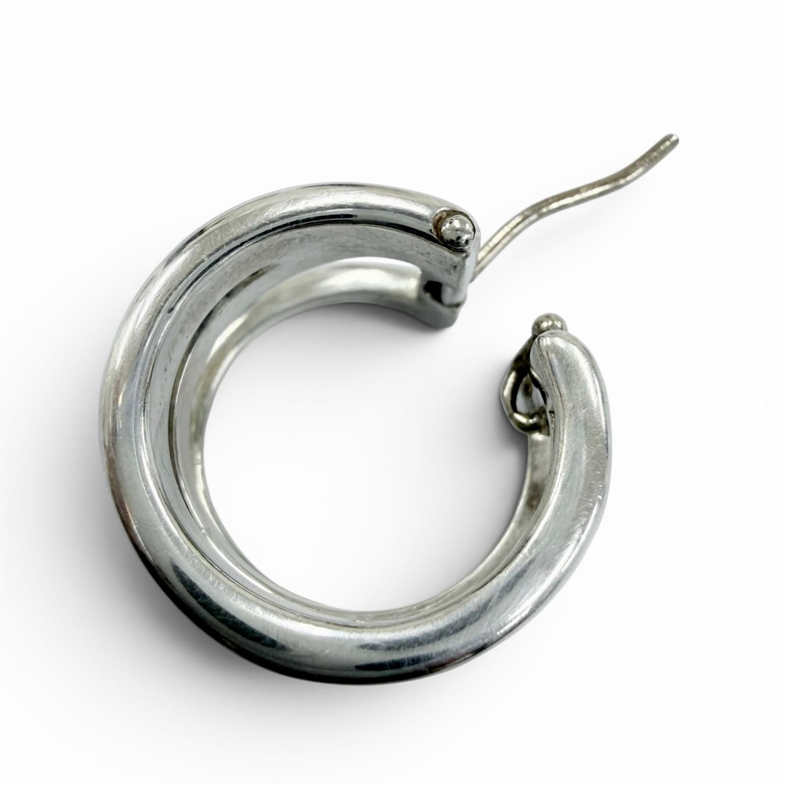 ☆美品☆TIFFANY&Co. ティファニー ダイアゴナル 925 フープピアス 美品☆TIFFANY&Co. ティファニー ダイアゴナル 925 フープピアス