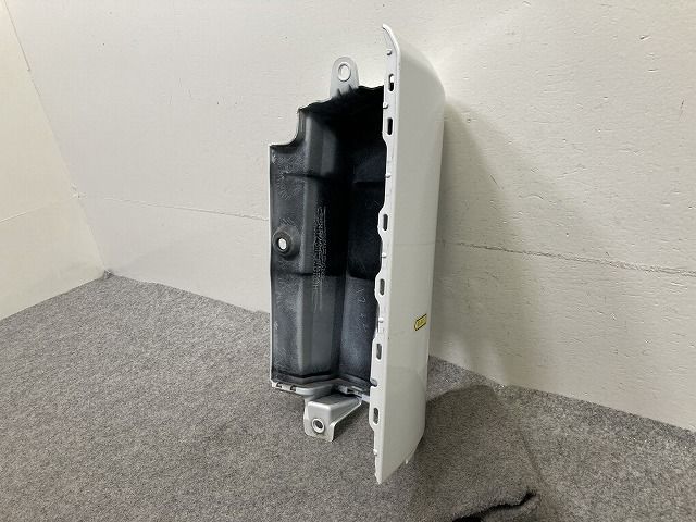 セレナ C28/NC28/FC28/FNC28 e-POWER/GC28/GFC28 純正 左 リア