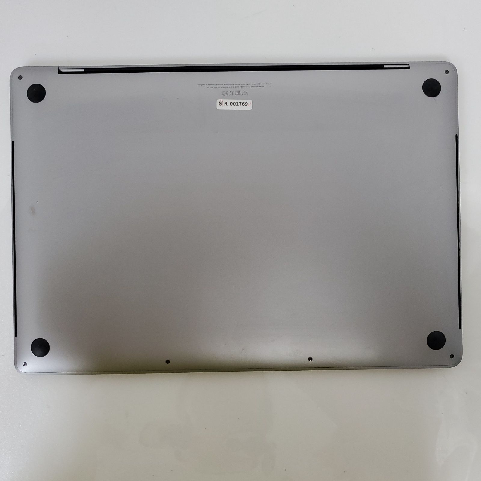 大容量！マックブックプロ・Apple Macbook Pro A2141（16インチ 2019 
