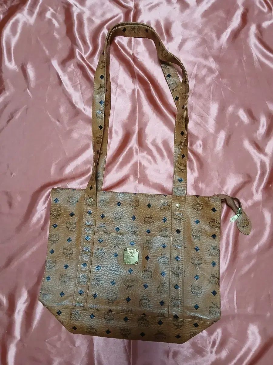 MCM ヴィセトス トートバッグ ブラウン