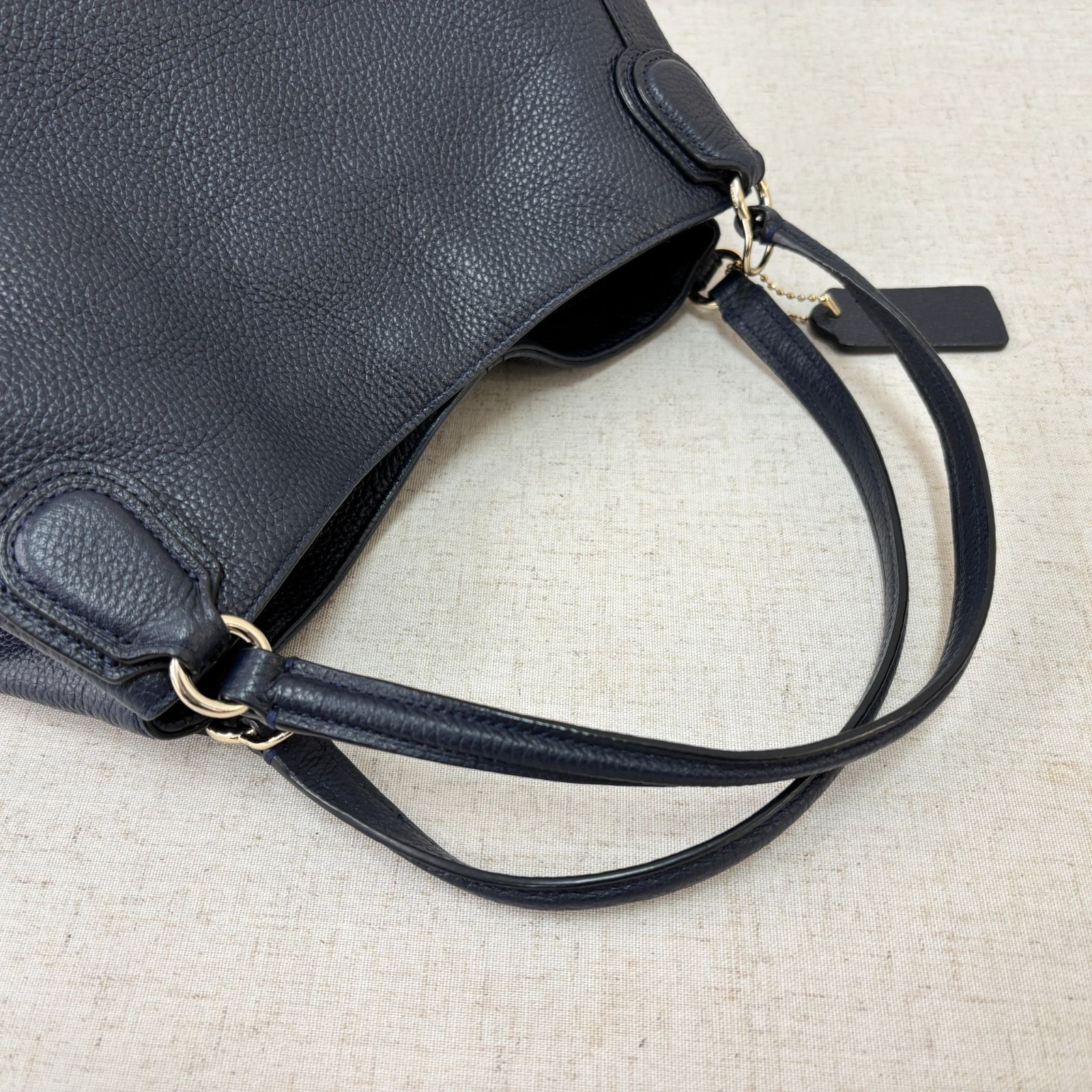 COACH コーチ トートバッグ レザー ソフトレザー ネイビー 肩掛け可