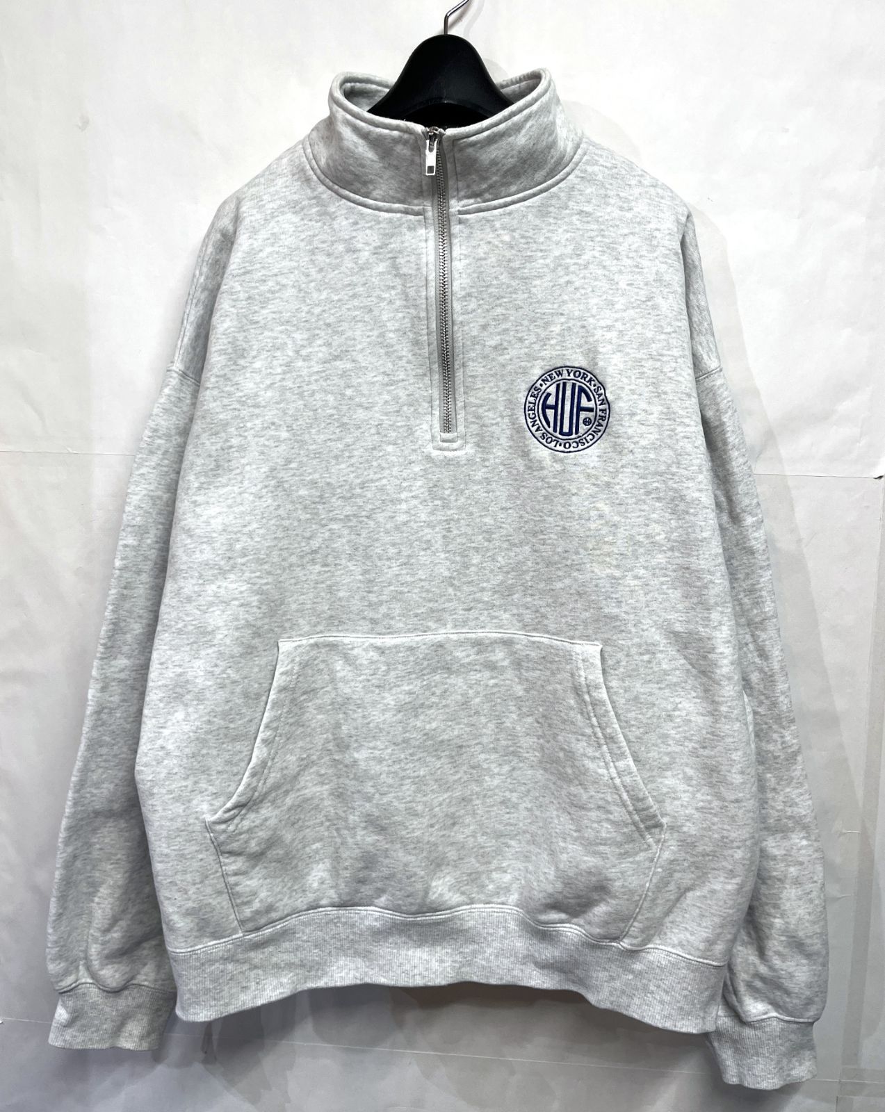HUF｜ハフ ハーフジップ スウェット - メルカリ