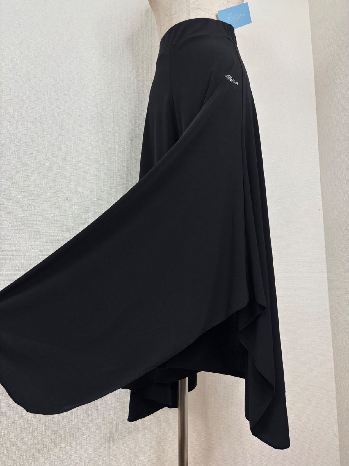 新品》社交ダンス ブラック 裾デザイン ワイドフレアパンツ 衣装