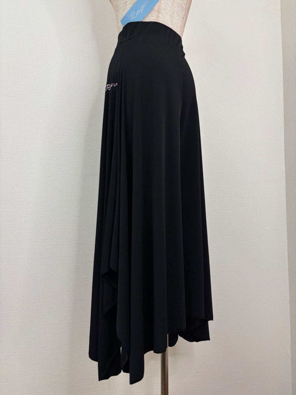 新品》社交ダンス ブラック 裾デザイン ワイドフレアパンツ 衣装