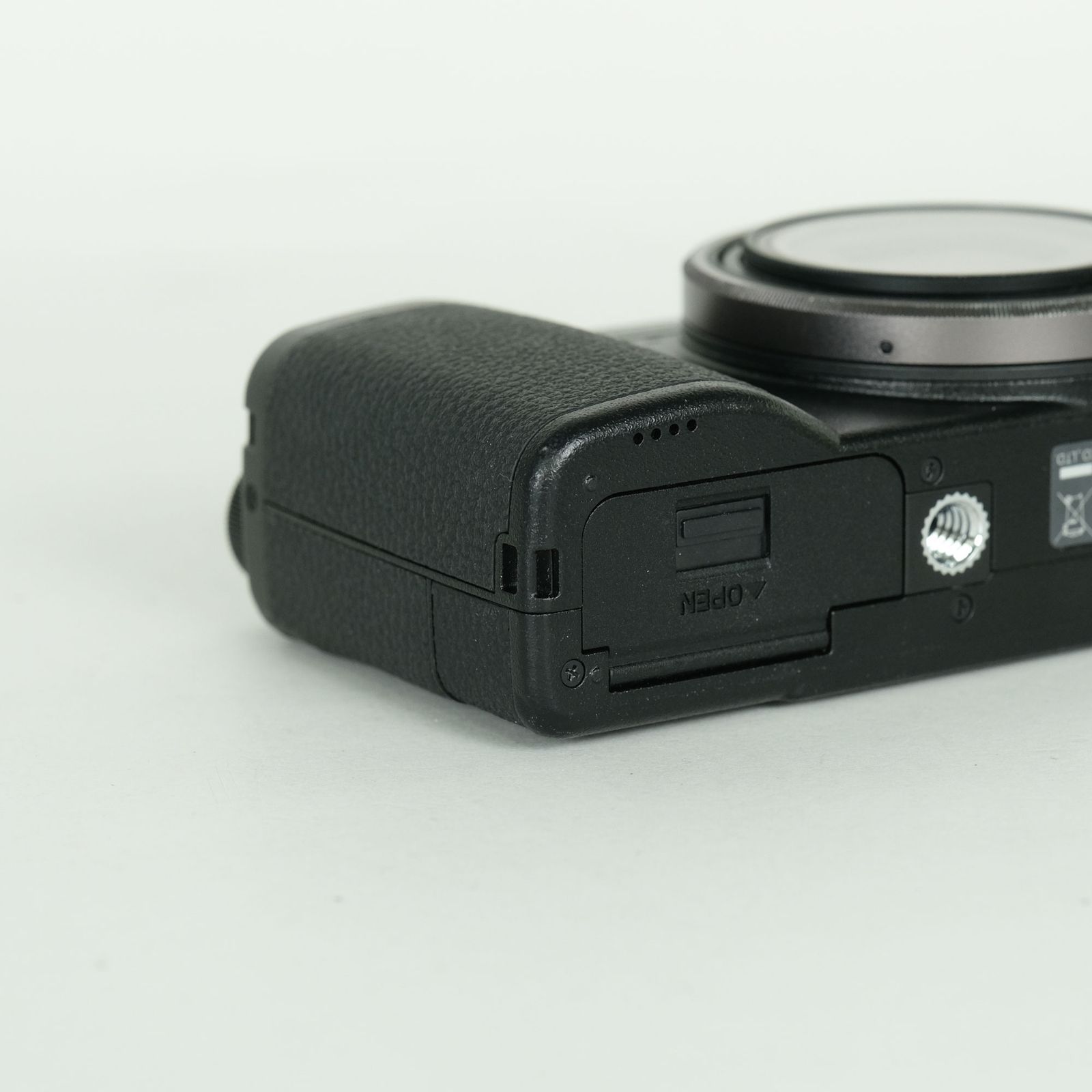 良品 | シャッター数840回] RICOH GR IIIx | コンパクトデジタルカメラ
