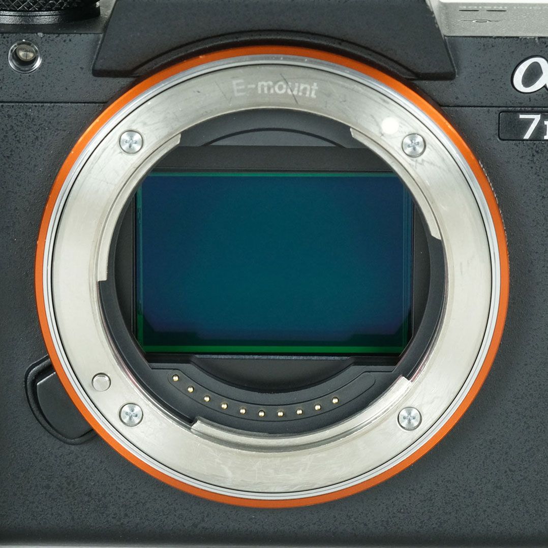 良品 | シャッター数23,510回｜バッテリー2個付] SONY α7 II（ILCE-7M2