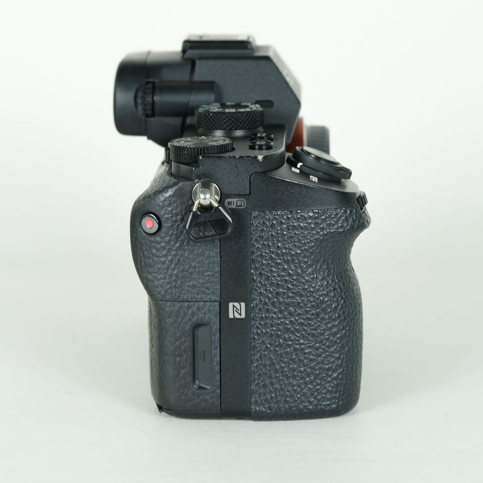 良品 | シャッター数23,510回｜バッテリー2個付] SONY α7 II（ILCE-7M2