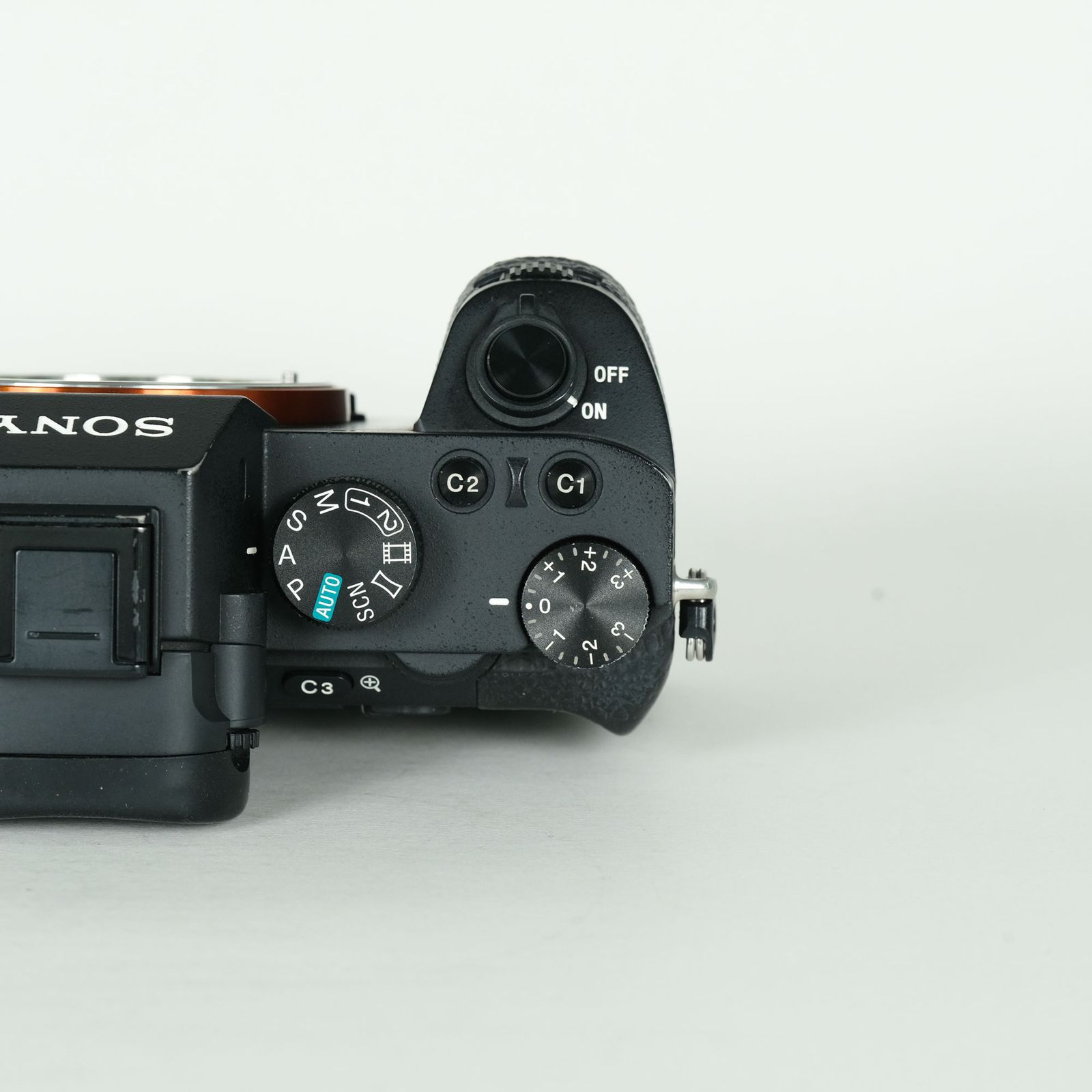 良品 | シャッター数23,510回｜バッテリー2個付] SONY α7 II（ILCE-7M2