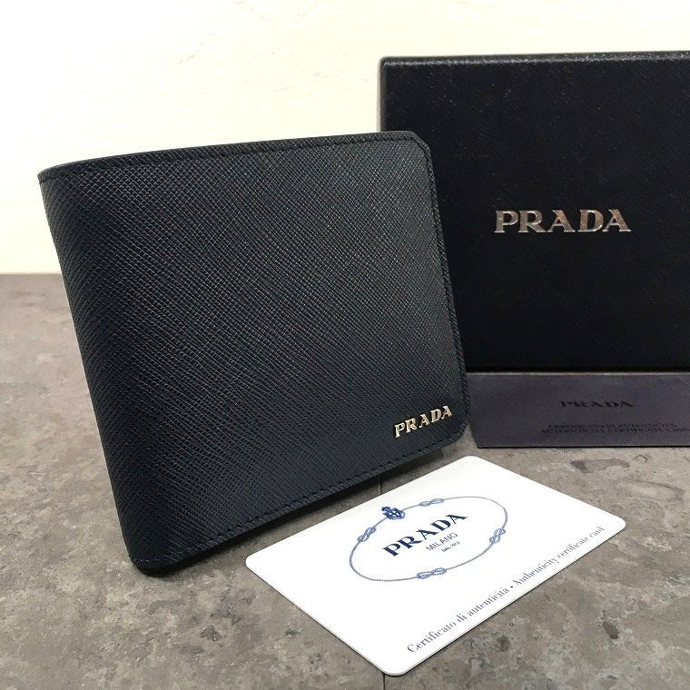 未使用品 PRADA 二つ折り財布 2M0738 サフィアーノ 箱付き 203 未使用品 PRADA 二つ折り財布 2M0738 サフィアーノ 箱付き 203 - メルカリ