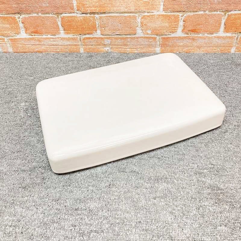 【中古品】【美品】 TOTO 洋式 トイレ 便器 「S770B」 手洗い無しタイプ タンク用の蓋(ふた) #SC1(パステルアイボリー) 2F