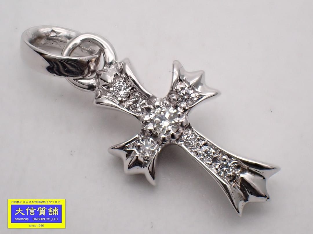 K18WG ホワイトゴールド ダイヤ クロス ペンダントトップ 0.09ct 2.21g 中古A 【送料無料】 C-9642【質屋出品】