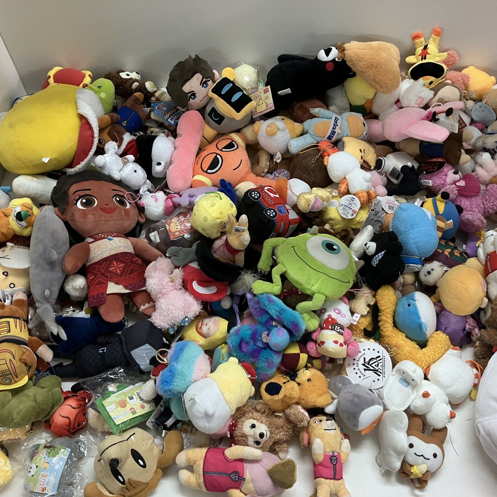◆ 約200点 まとめ商品 ミニぬいぐるみ キーホルダー マスコットなど たまごっち パウパトロール Disney 平成キャラ つぶらな瞳シリーズ 他 現状品