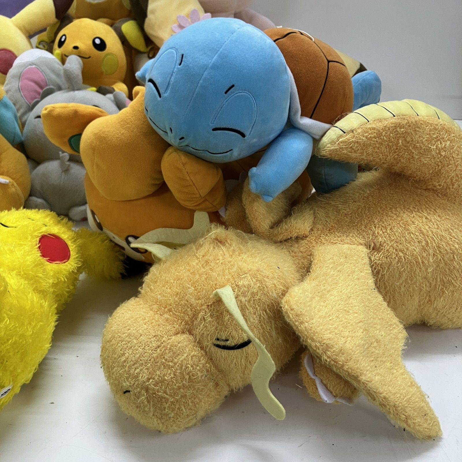 ◇ Pokemon ポケモン 22点 まとめ商品 ぬいぐるみ 雑貨 カイリュウ
